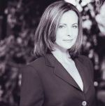 Фото №3 Лаура ДеКартере