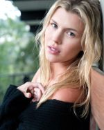 Фото №1 Шэрон Хинендэйл