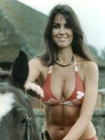 Фото №3 Кэролайн Манро