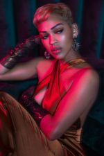 Фото №3 Миган Гуд