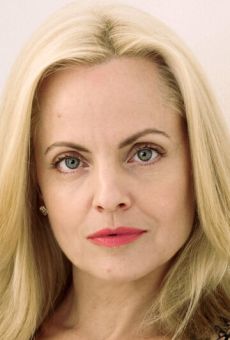 Мена Сувари