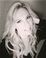 Фото №1 Кари Микаэльсон